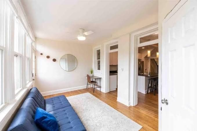 Historic NW DC Rowhome + Hot Tub 5 bed /3.5 bath, Hotel in Central 14th Street / Spring Road