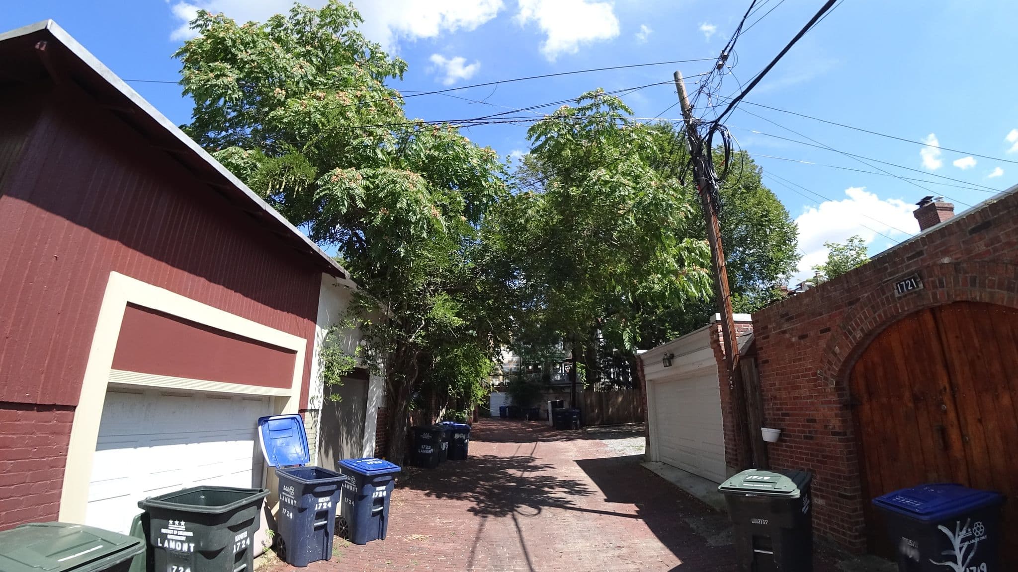 Street view near Amazing apartment with outside space, ideally situated, w/ easy access to all DC, Pleasant Plains — © danbjoseph (CC BY-SA · Mapillary)