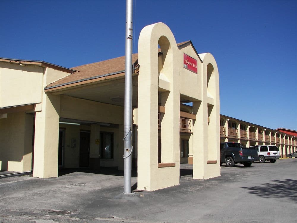 Quest Inn, Motel in Weatherford