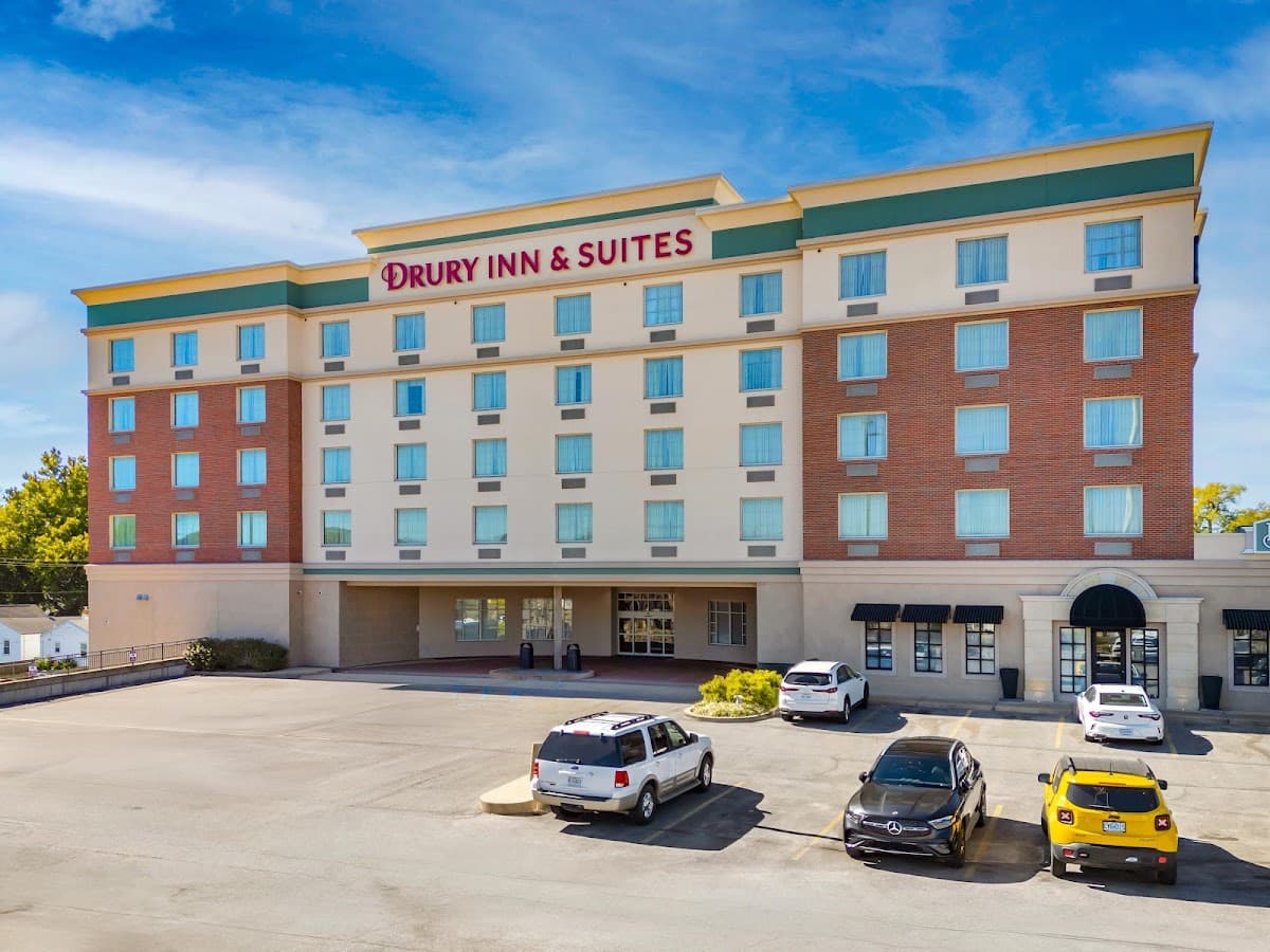 Drury Inn & Suites St. Louis Forest Park, Hotel in University City