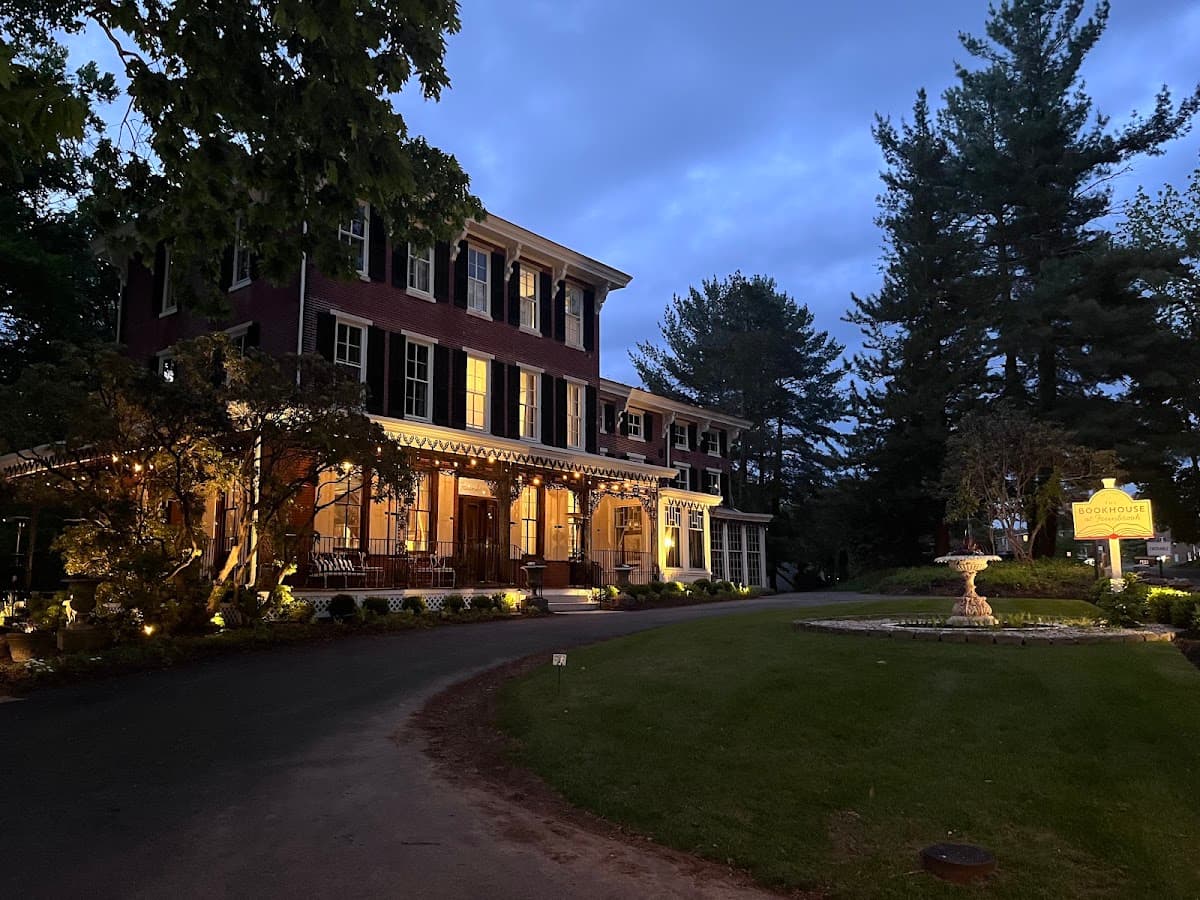 The Bookhouse at Faunbrook, Hotel in West Chester