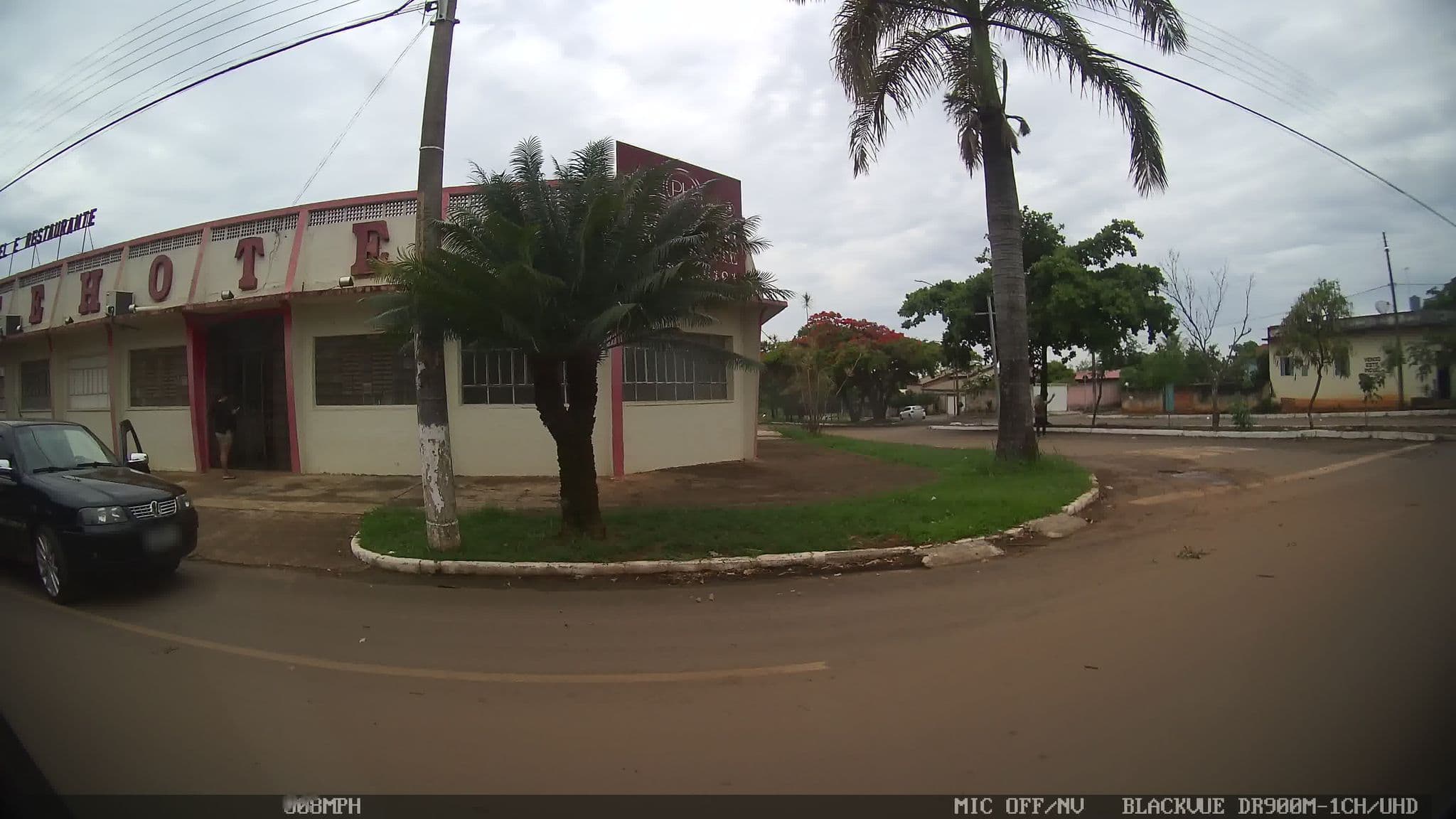 Street view near Palace Hotel Alexânia, Alexânia — © kaart_4 (CC BY-SA · Mapillary)