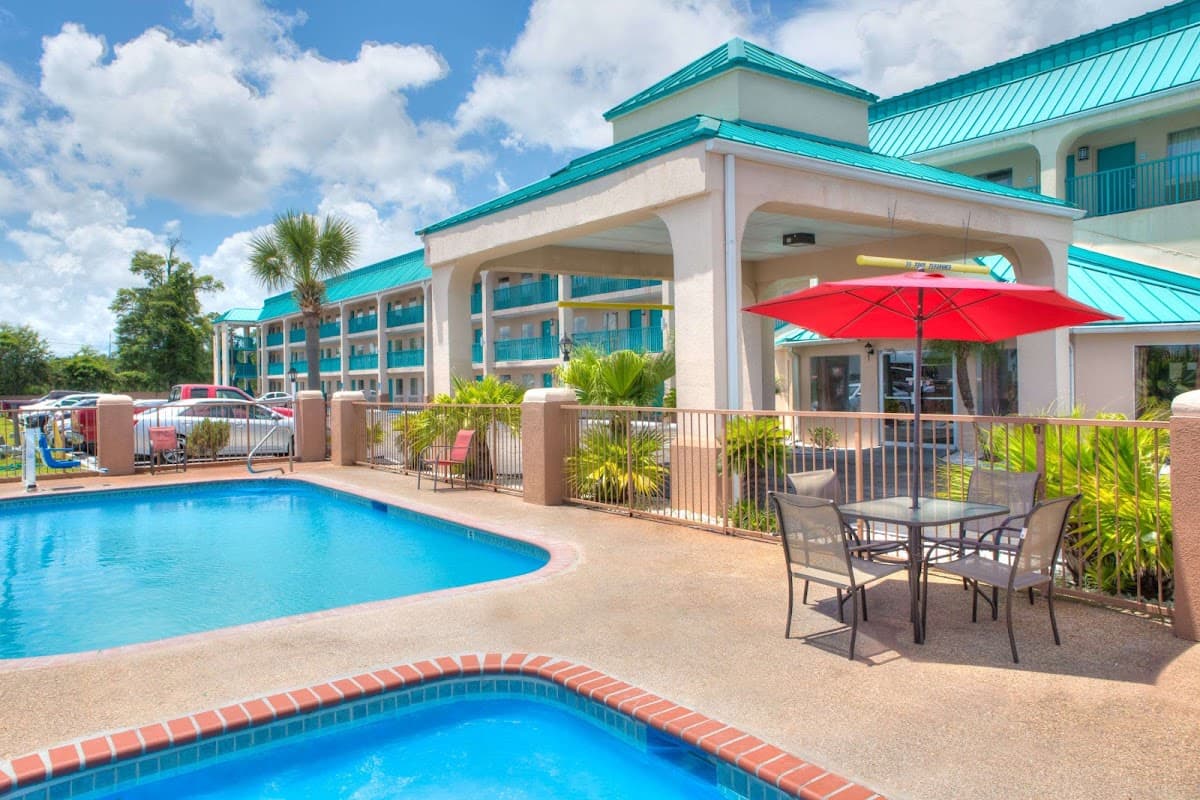 Days Inn by Wyndham Gulfport, Hotel in West Gulfport