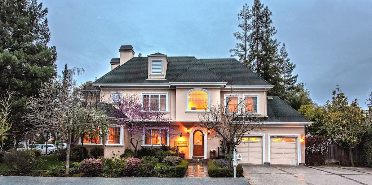 Atherton Inn Bed & Breakfast, Bed & Breakfast in Atherton