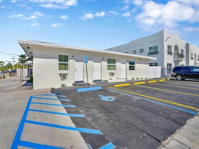 Rainbow Motel Miami - Deluxe Double Room, Motel in Little Havana