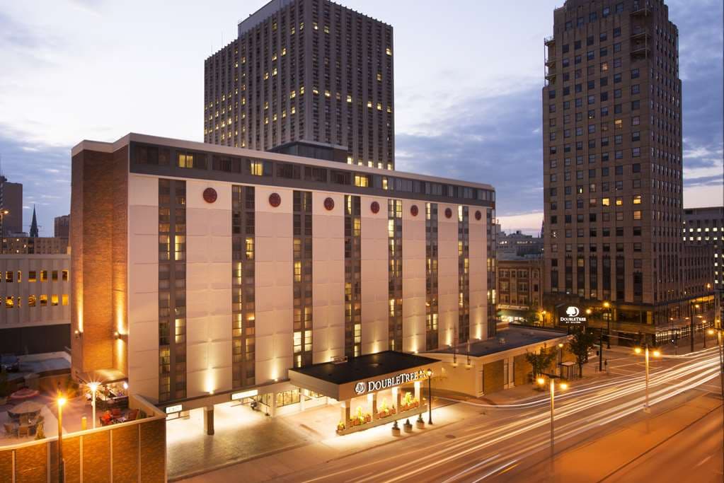 DoubleTree by Hilton Hotel Milwaukee Downtown, Hotel in Milwaukee