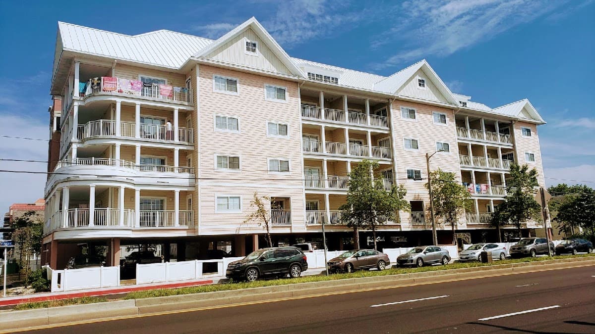 Americana Condos 10th street, Holiday Home in West Ocean City
