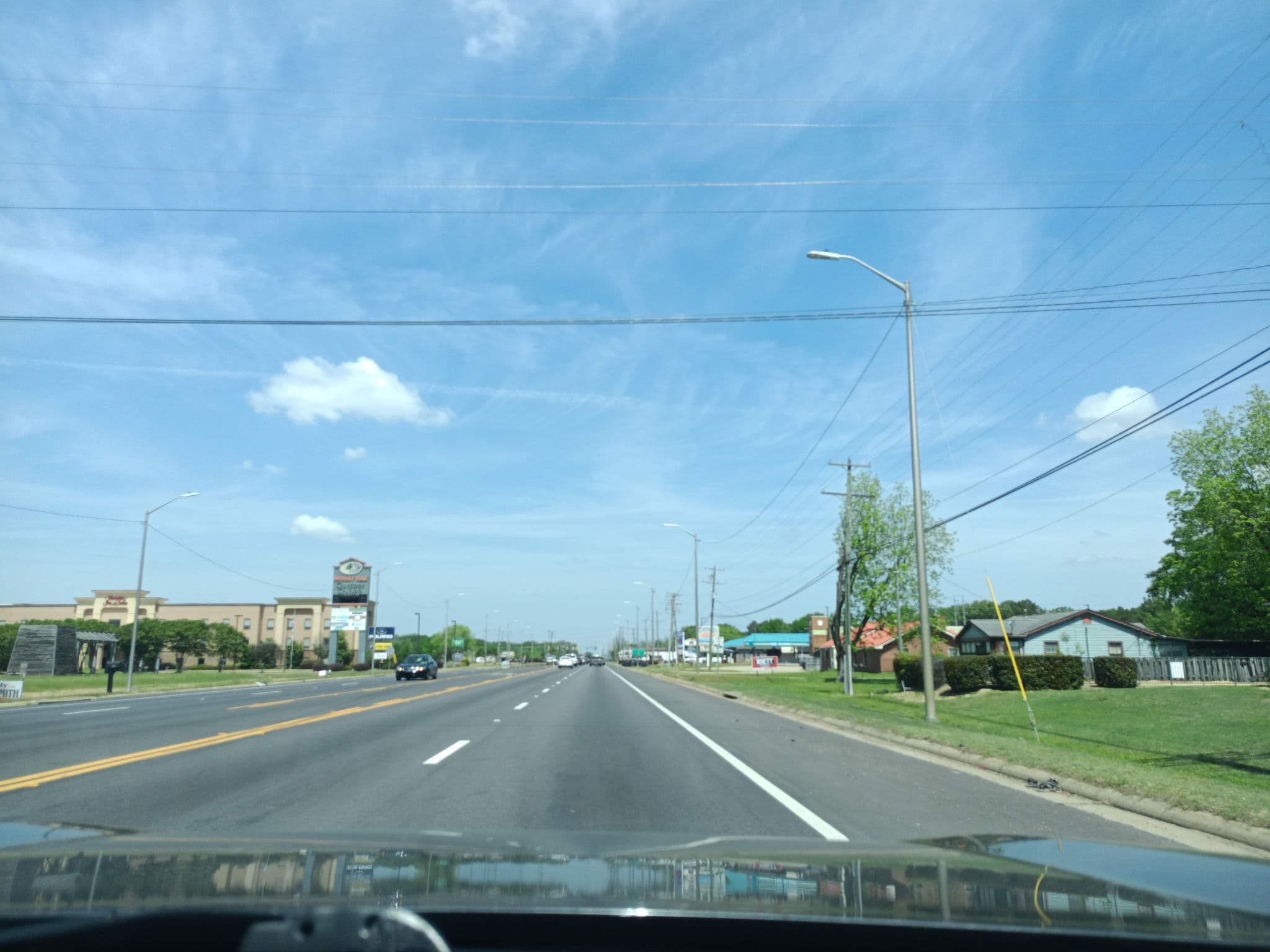 Street view near Rodeway Inn West Point, MS, West Point — © apmwa (CC BY-SA · Mapillary)