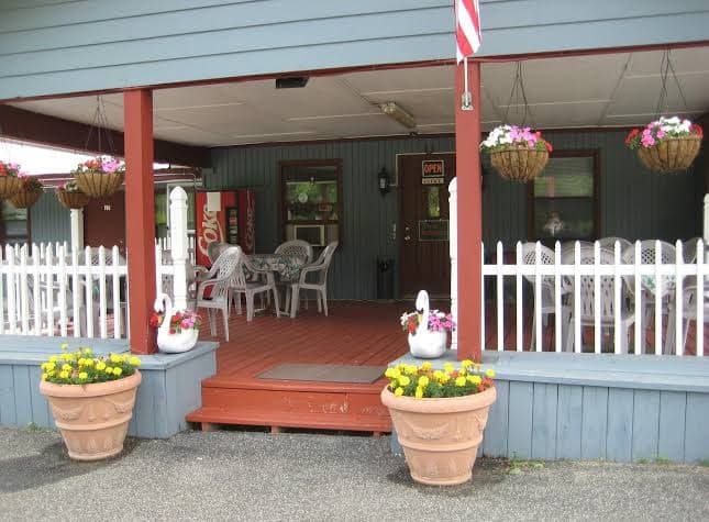 Pleasant Valley Motel West Stockbridge, Motel in West Stockbridge