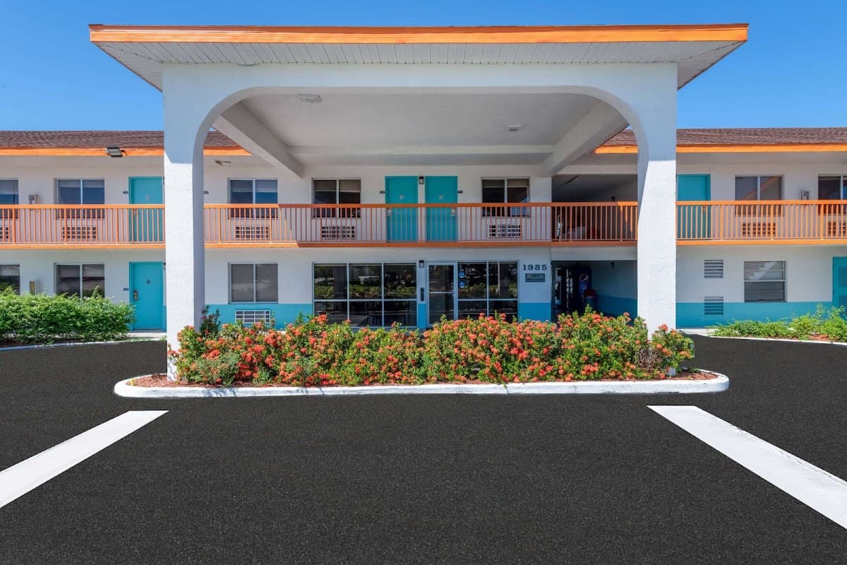 Howard Johnson by Wyndham Vero Beach/I-95, Hotel in West Vero Corridor