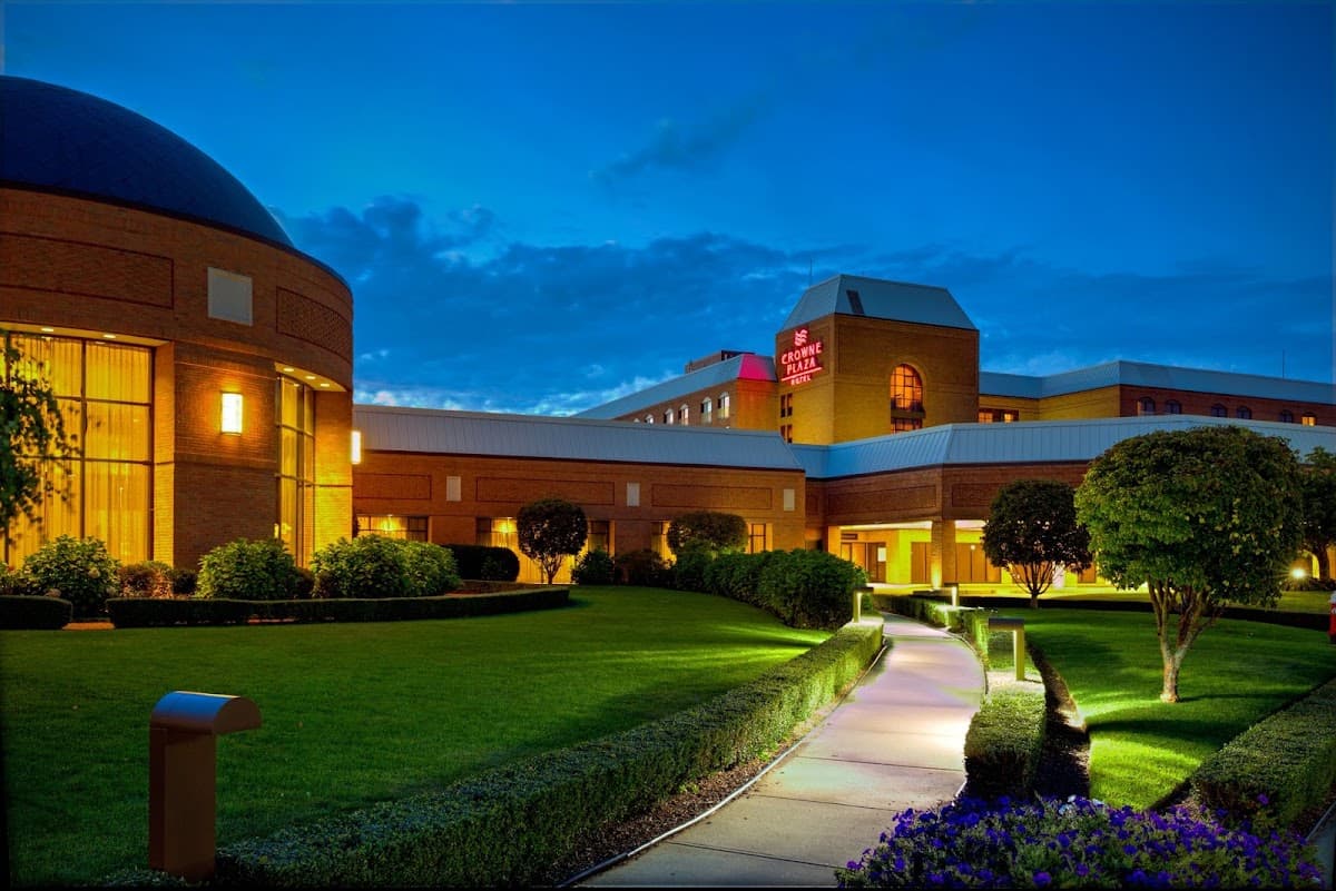 Crowne Plaza Providence-Warwick (Airport) by IHG, Hotel in Warwick
