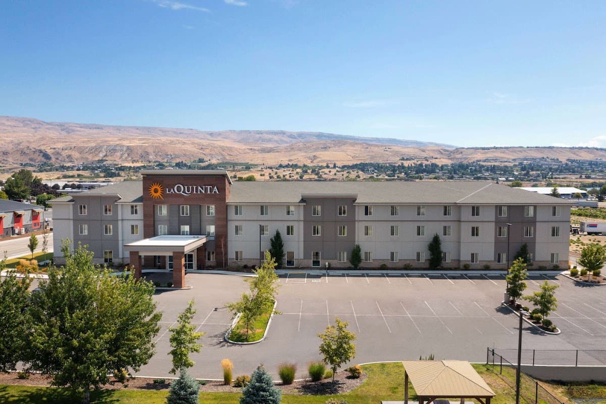 La Quinta Inn & Suites by Wyndham Wenatchee, Hotel in West Wenatchee
