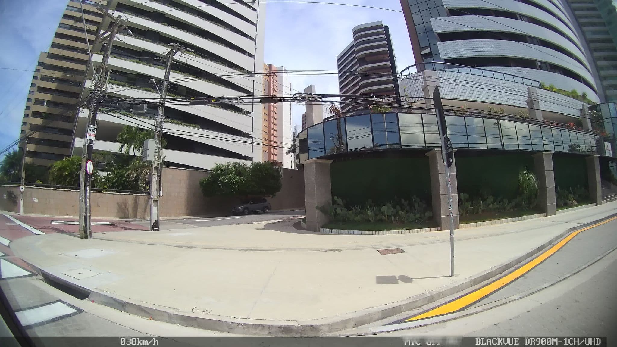 Street view near Blue Tree Towers, Fortaleza — © kaart_1 (CC BY-SA · Mapillary)