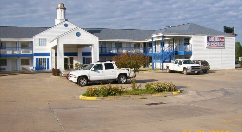 American Inn & Suites Whitehall Arkansas, Hotel in White Hall