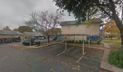 8597 la plaza Dr, Hotel in White Settlement