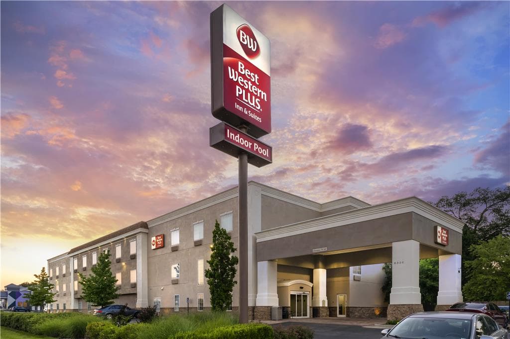Best Western Plus Eastgate Inn & Suites, Hotel in McConnell AFB