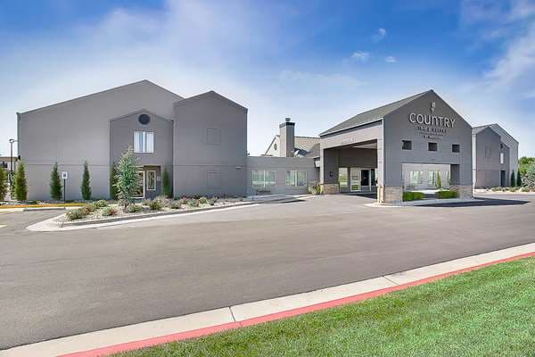 Country Inn & Suites by Radisson, Wichita East, KS, Hotel in McConnell AFB