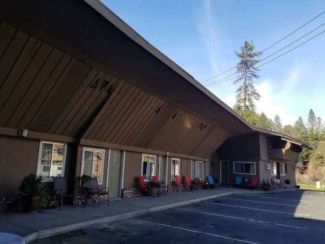 Bigfoot Motel, Hotel in Willow Creek