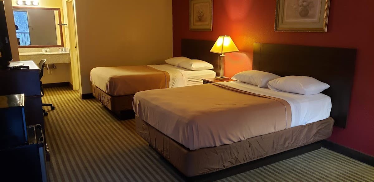 Travel Inn & Suites, Hotel in Wilson
