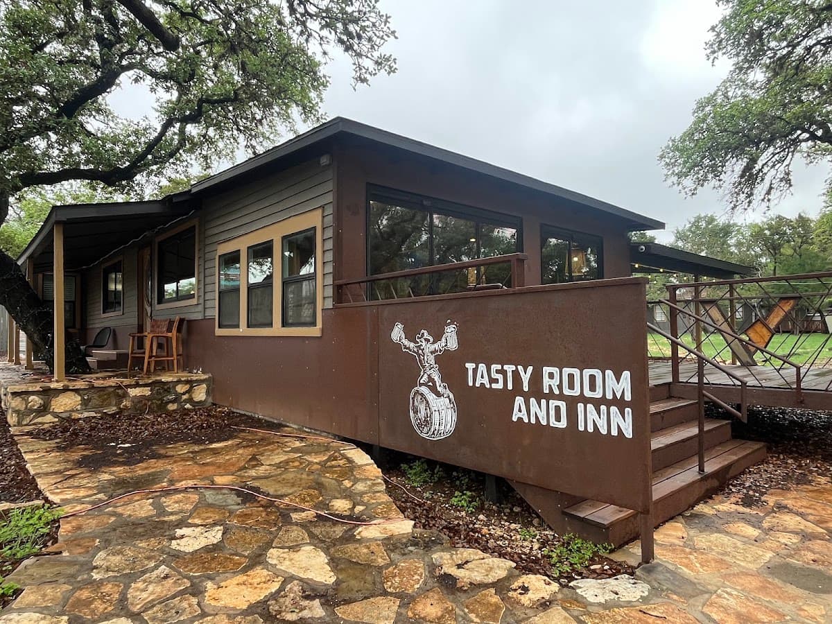 Beer Ranch Project Inn and Tasty Room, Hotel in Wimberley
