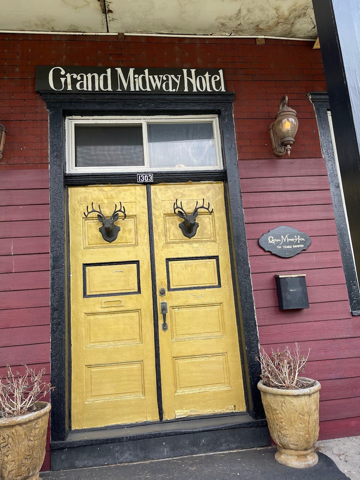 Grand Midway Hotel, Hotel in Windber