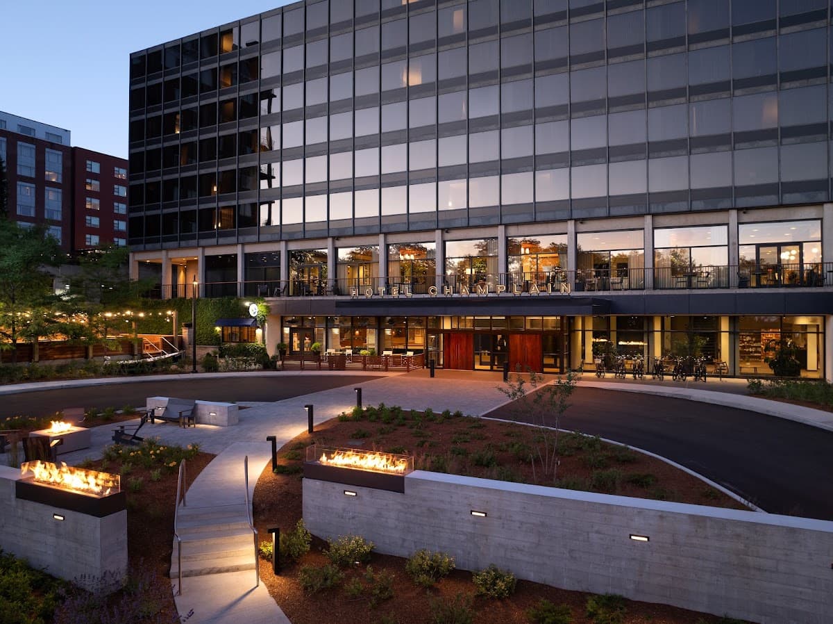 Hotel Champlain Burlington, Curio Collection by Hilton, Hotel in Winooski