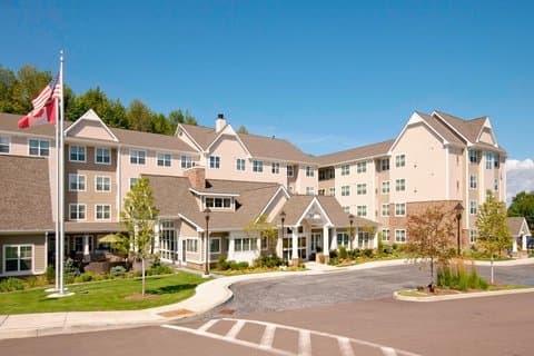 Residence Inn by Marriott Burlington Colchester, Hotel in Winooski