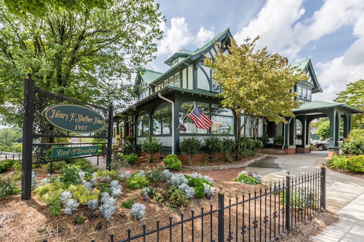 The Shaffner Inn | Winston-Salem Historic Inns, Hotel in Winston-Salem