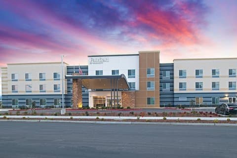 Fairfield by Marriott Inn & Suites Winters Davis, Hotel in Winters