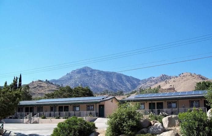 Barewood Inn and Suites, Motel in Wofford Heights