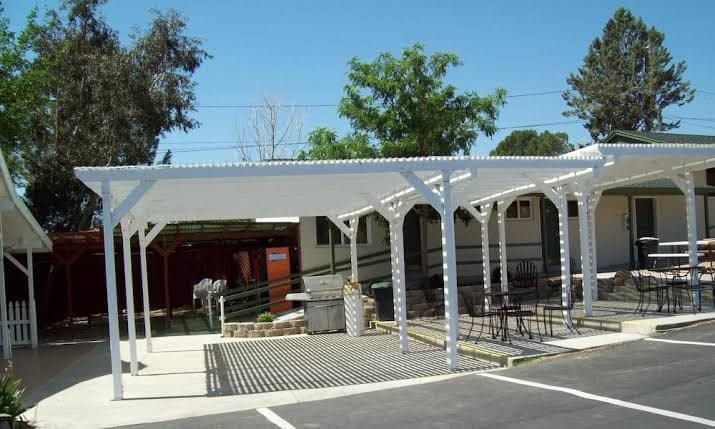 Lakeshore Lodge, Lodge in Wofford Heights