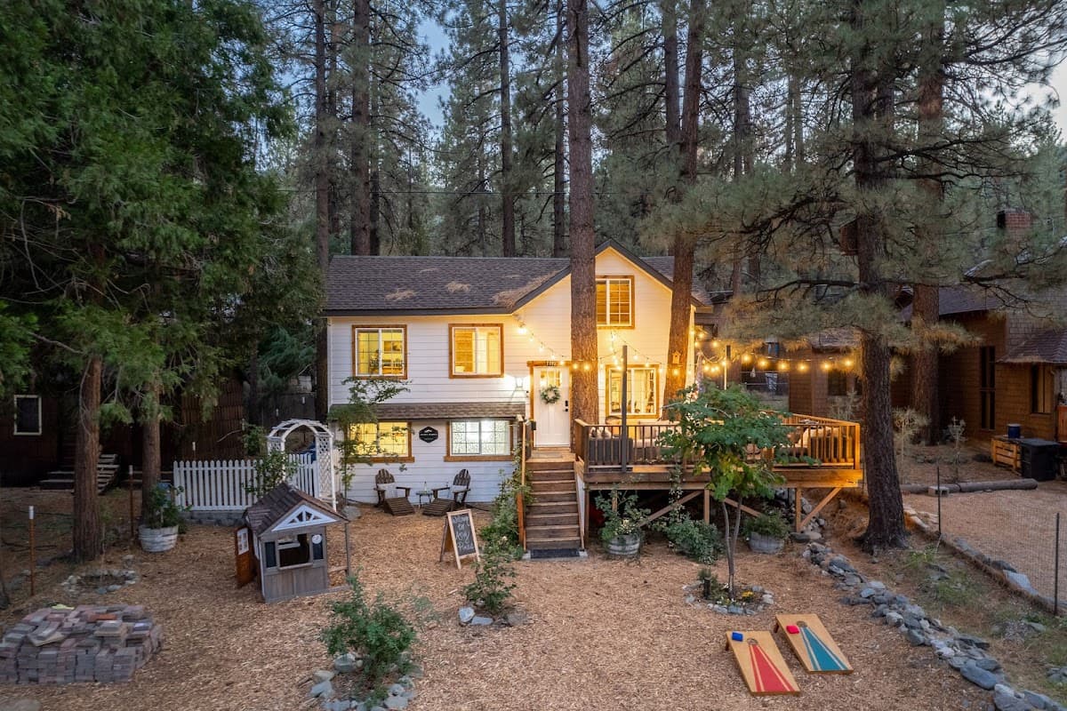 Aery Pines, Hotel in Wrightwood
