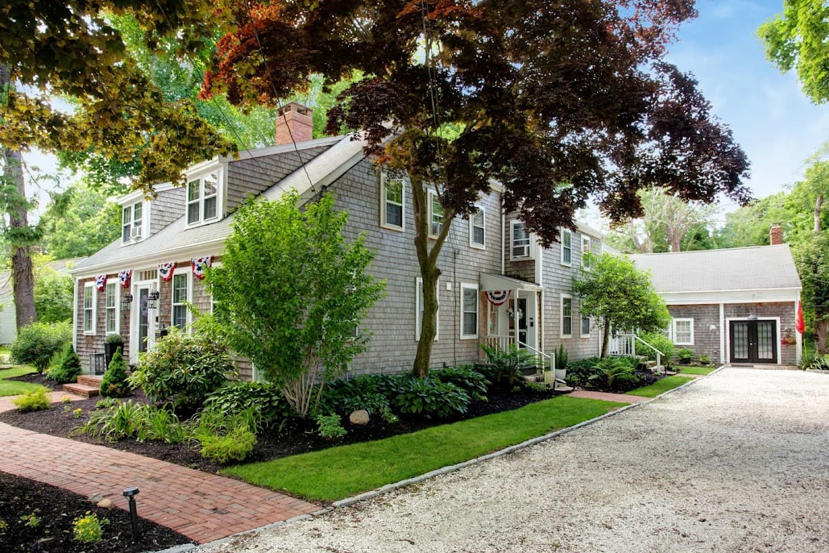 Inn on Main, Bed & Breakfast in Yarmouth Port