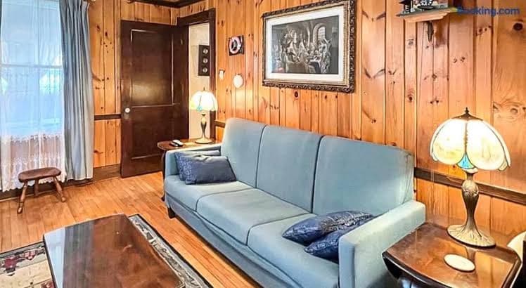 Kurtz Cottage - Y856 - Entire Place, Holiday Home in York Beach
