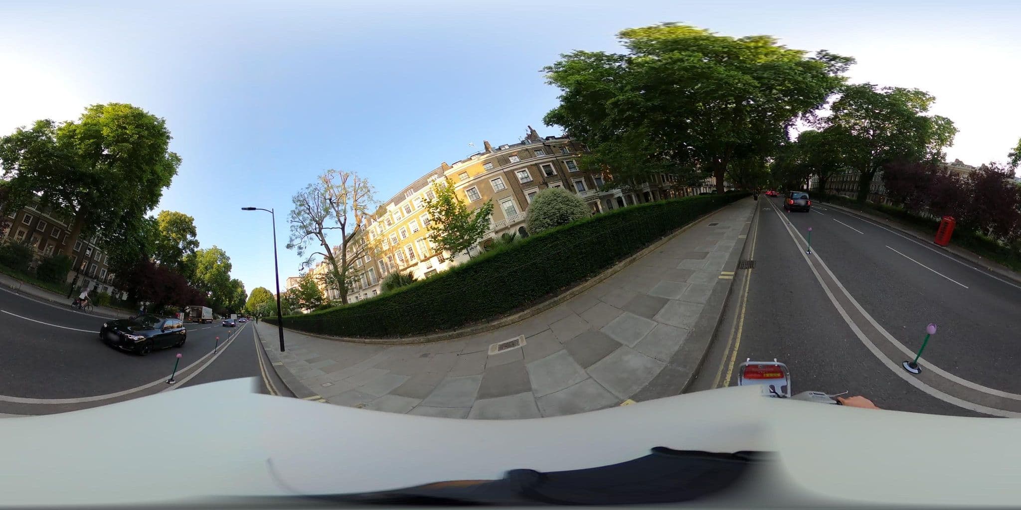 Street view near Royal Cambridge Hotel in London, Hyde Park — © NatchaponJ (CC BY-SA · Mapillary)