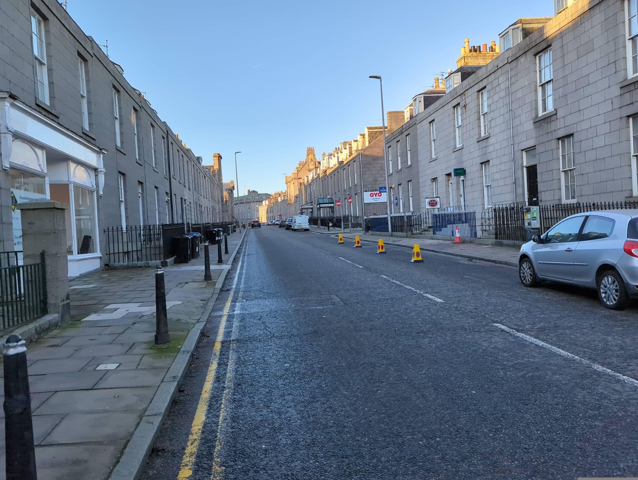 Street view near Terra Nova Hotel, Aberdeen — © coetserw (CC BY-SA · Mapillary)