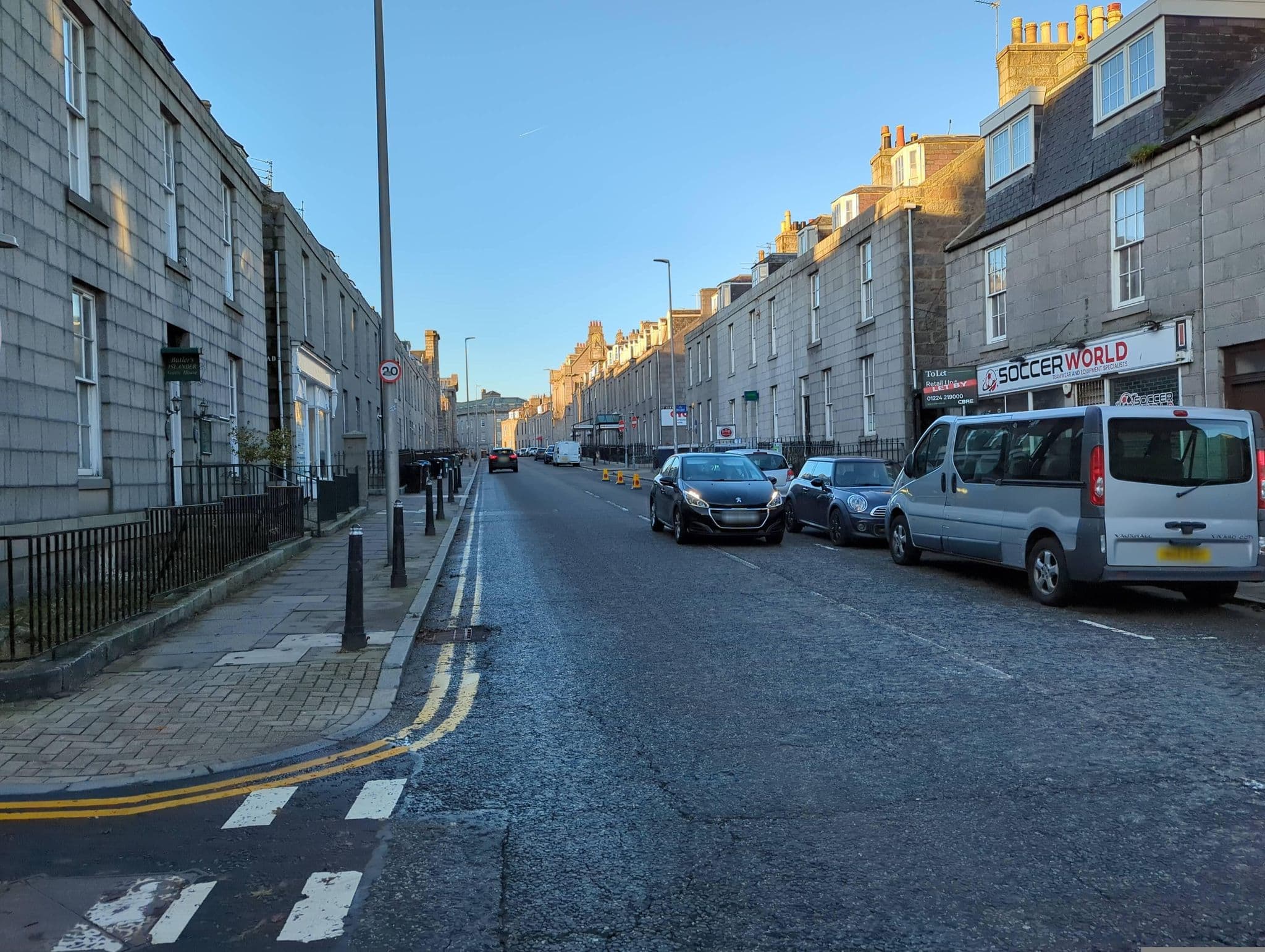 Street view near Butlers Guest House, Aberdeen — © coetserw (CC BY-SA · Mapillary)
