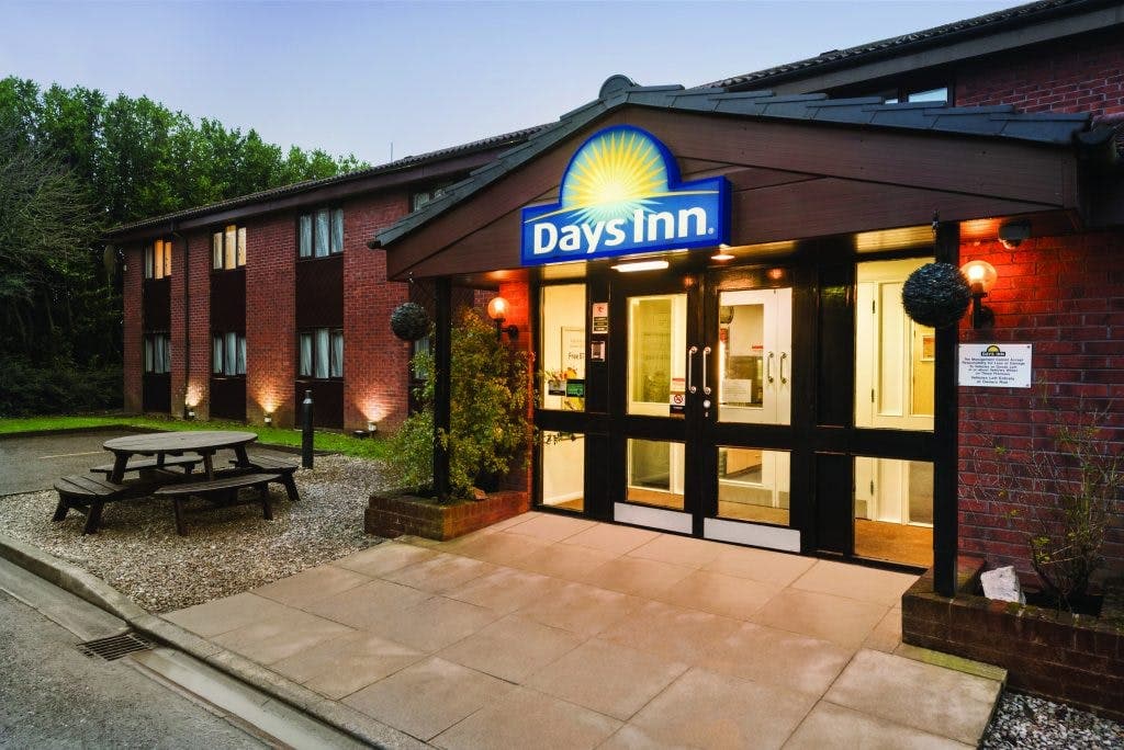 Days Inn Bridgend Cardiff M4, Aberkenfig