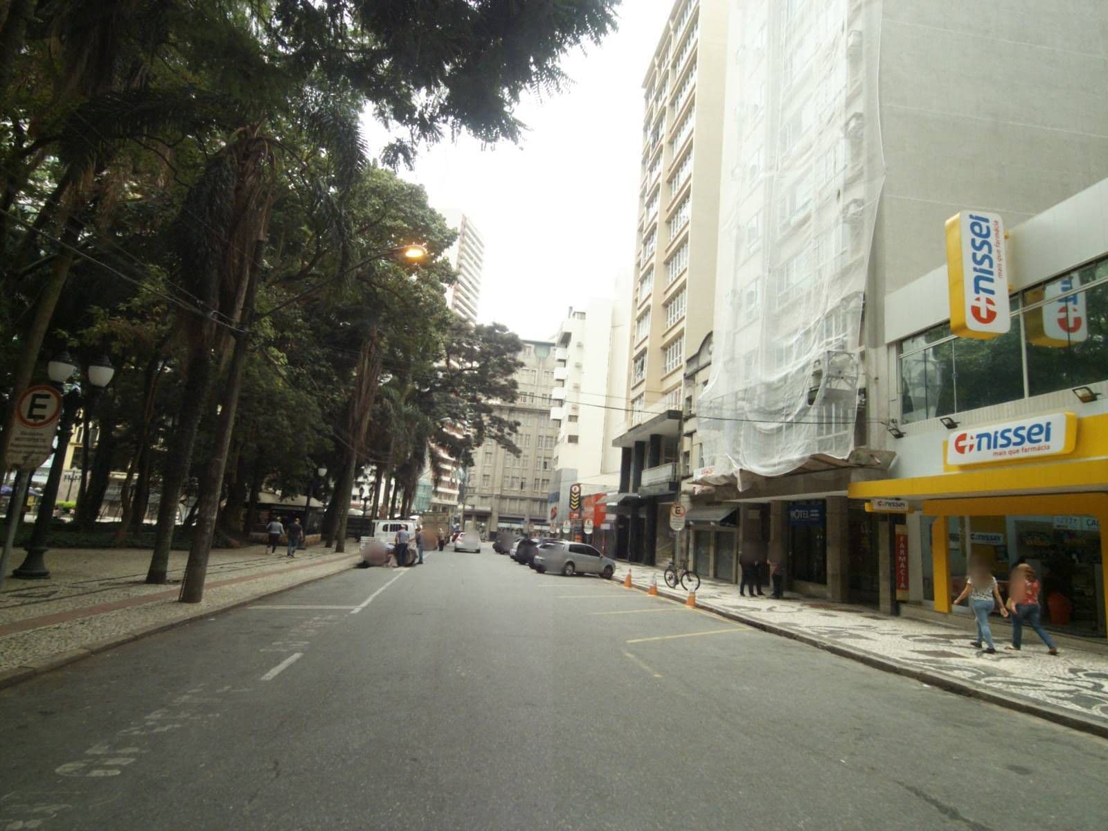 Street view near Hotel Centro Europeu Tourist, Curitiba — © projevias (CC BY-SA · Mapillary)