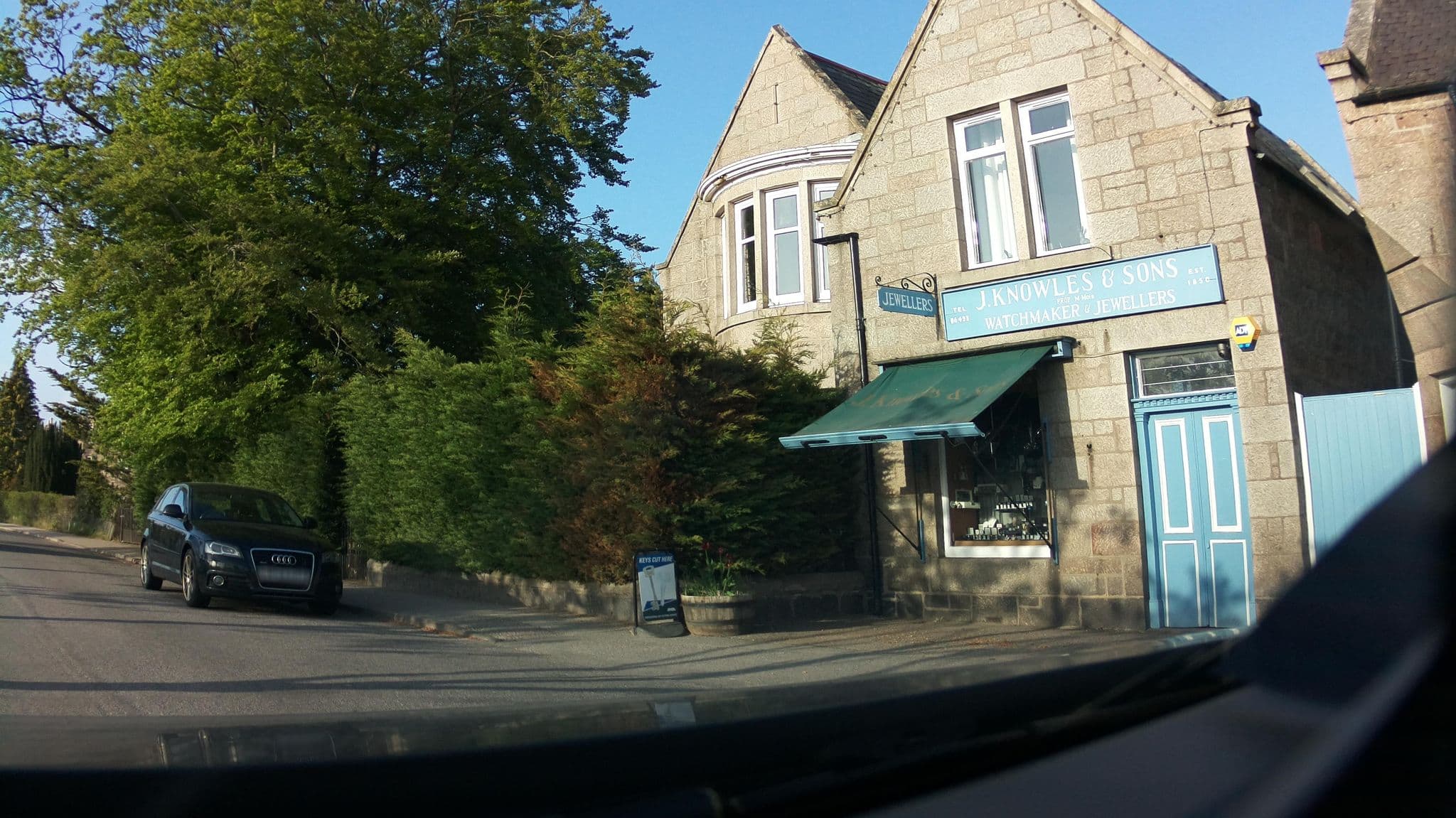 Street view near Huntly Arms Hotel, Aboyne — © southglos (CC BY-SA · Mapillary)