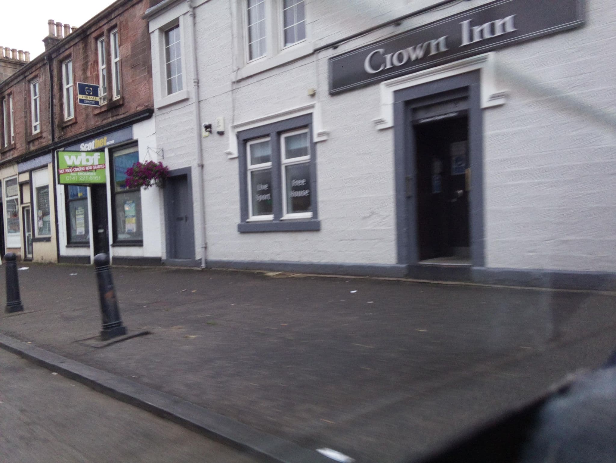 Street view near Crown Inn, Alva — © southglos (CC BY-SA · Mapillary)