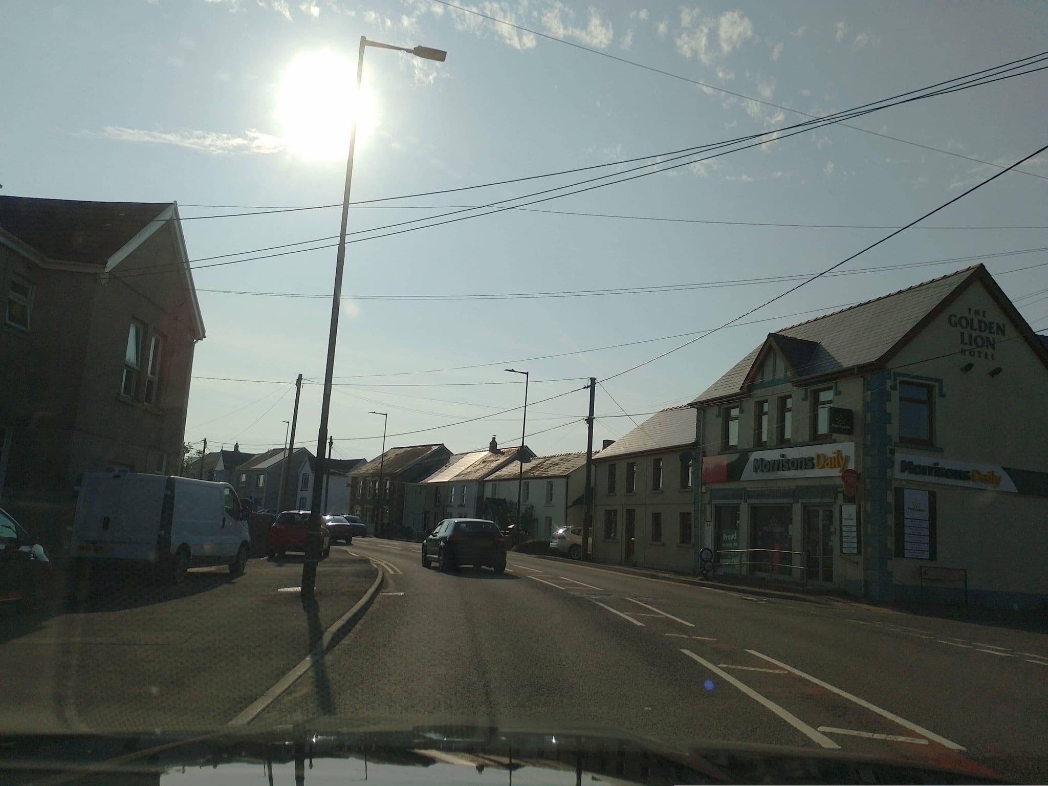 Street view near Golden Lion Hotel, Ammanford — © laye (CC BY-SA · Mapillary)