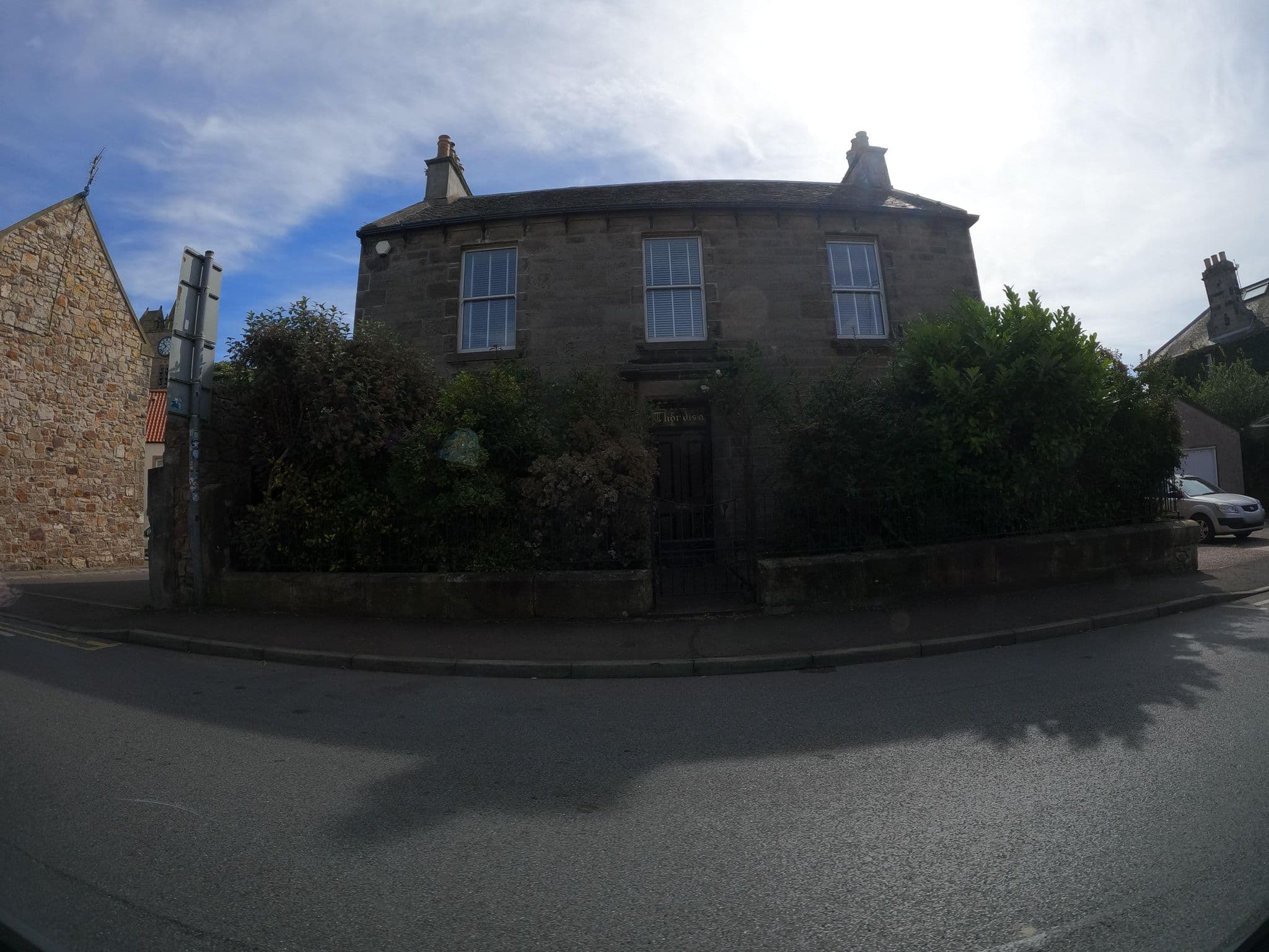 Street view near Fife Coastal Cottages, Anstruther — © hobgoblin (CC BY-SA · Mapillary)