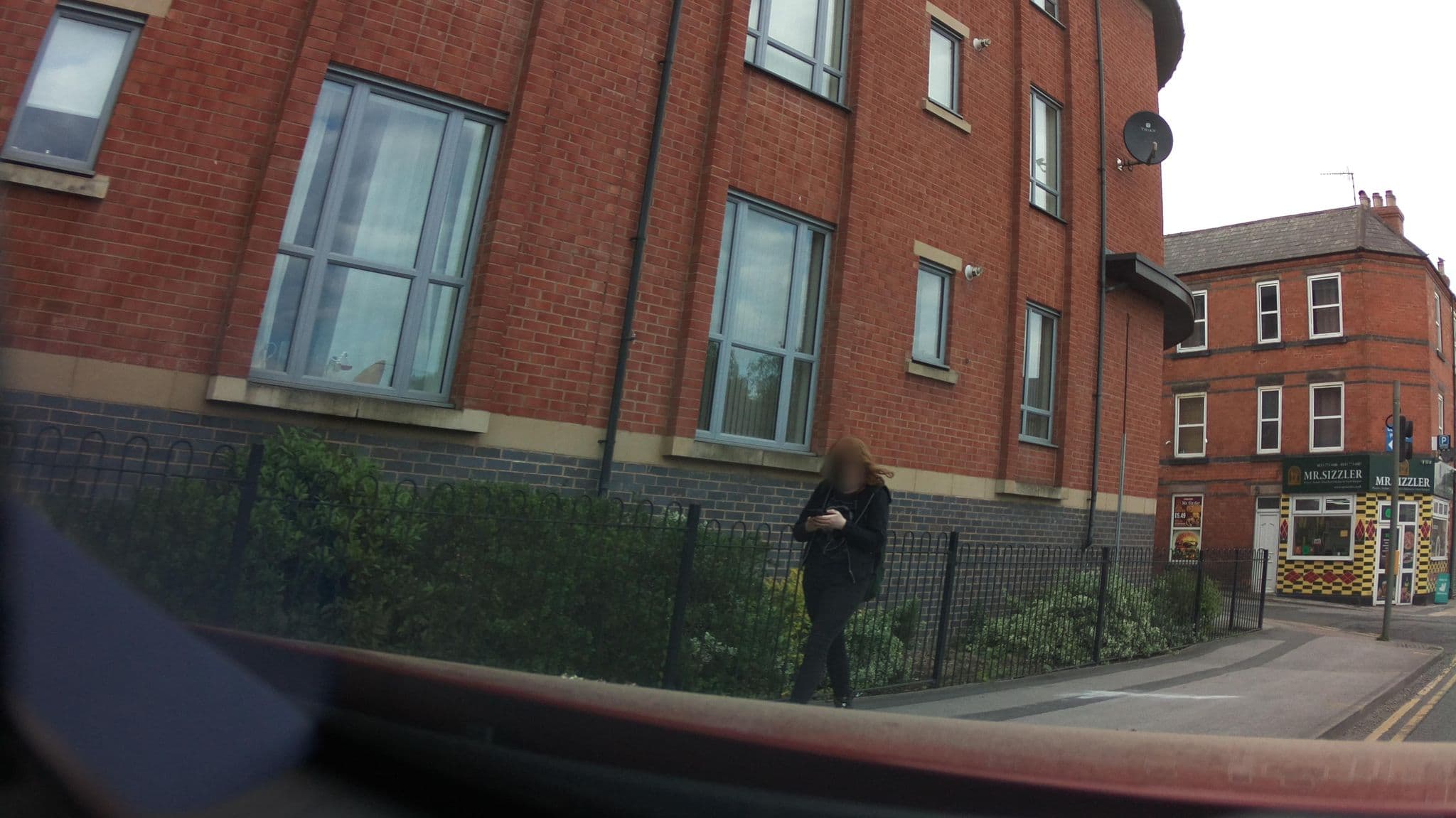 Street view near Grove Hotel, Arnold — © southglos (CC BY-SA · Mapillary)