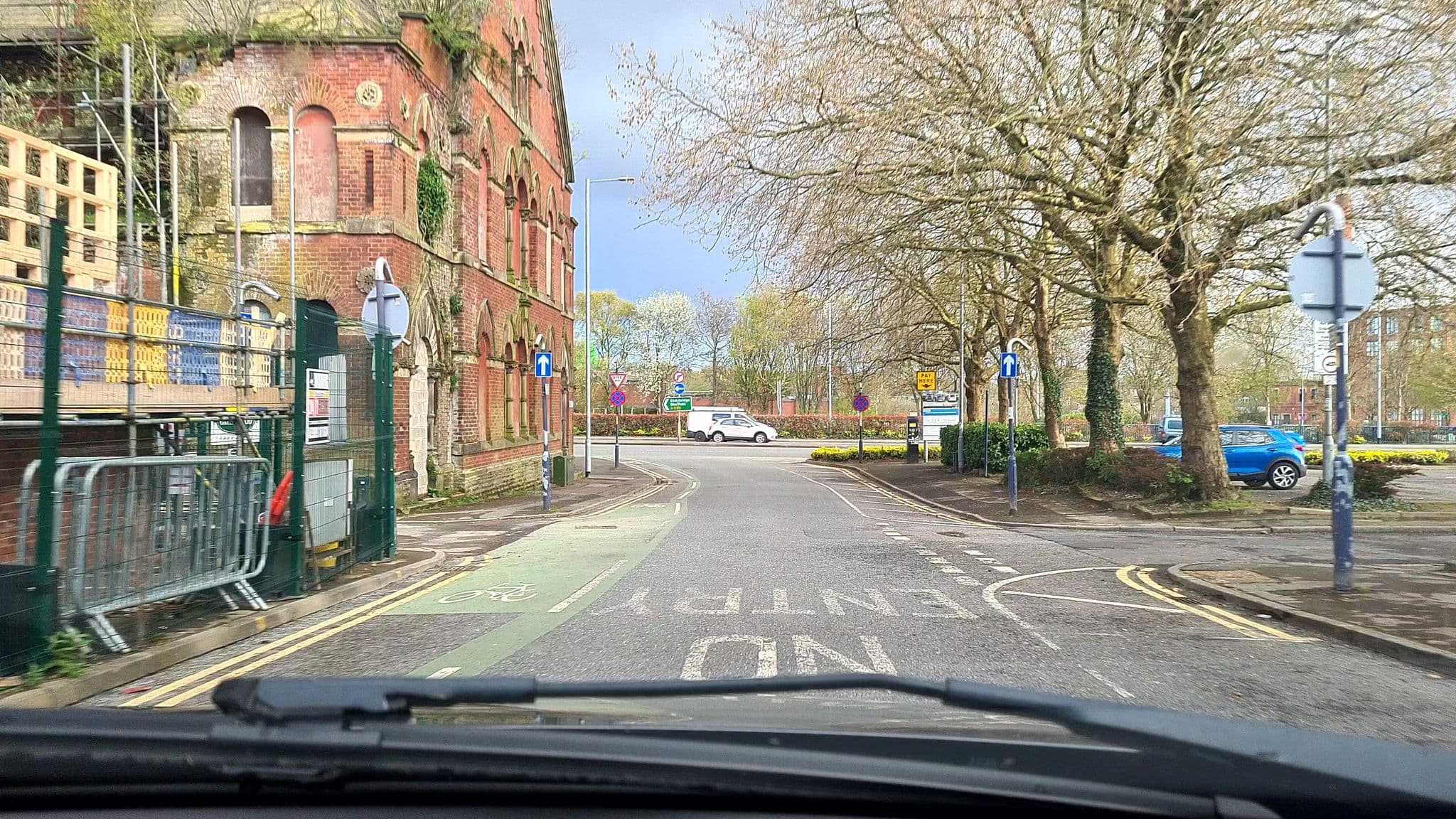 Street view near Winners Inn Sleeps 2 With Parking - Apartment, Ashton-under-Lyne — © mappo2 (CC BY-SA · Mapillary)