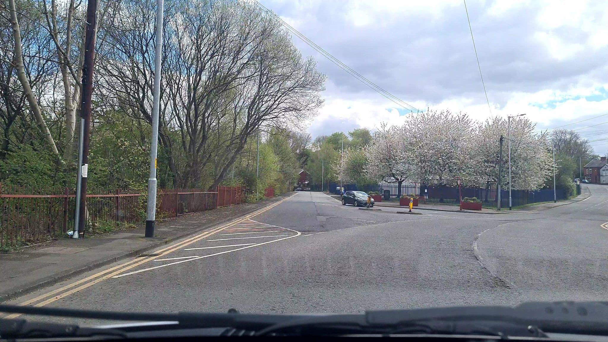 Street view near Park Hotel, Ashton-under-Lyne — © mappo2 (CC BY-SA · Mapillary)