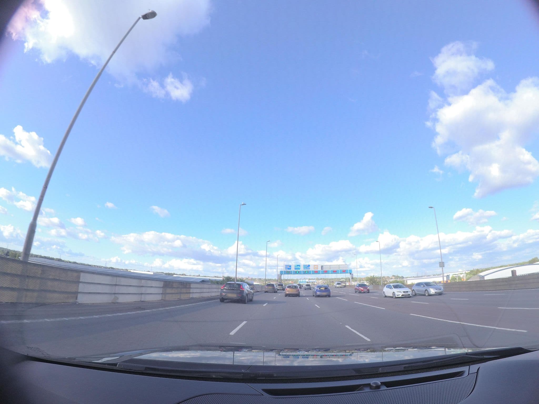 Street view near The Aston Tavern, Aston — © 4004 (CC BY-SA · Mapillary)