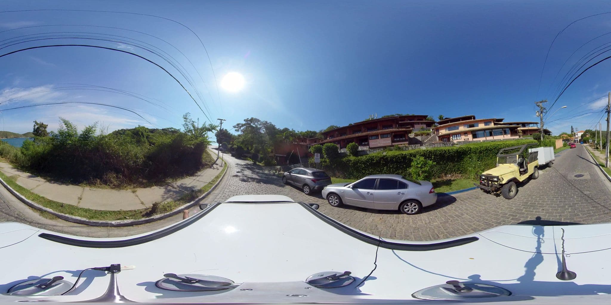 Street view near Colonna Galápagos Garden, Armação dos Búzios — © 360 (CC BY-SA · Mapillary)