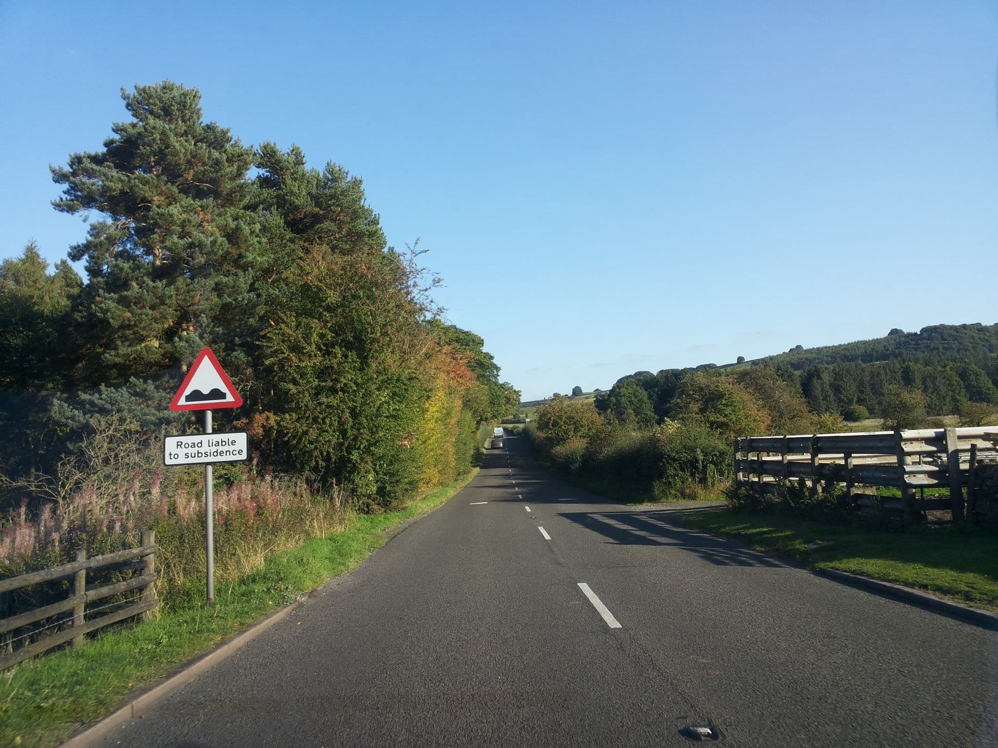 Street view near Hassop Station Rooms on the Monsal Trail, Bakewell — © endszbrxns (CC BY-SA · Mapillary)