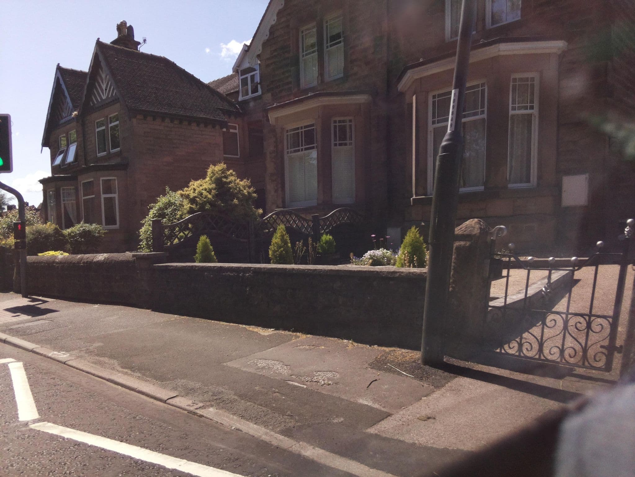 Street view near Everton Guest House, Bakewell — © southglos (CC BY-SA · Mapillary)